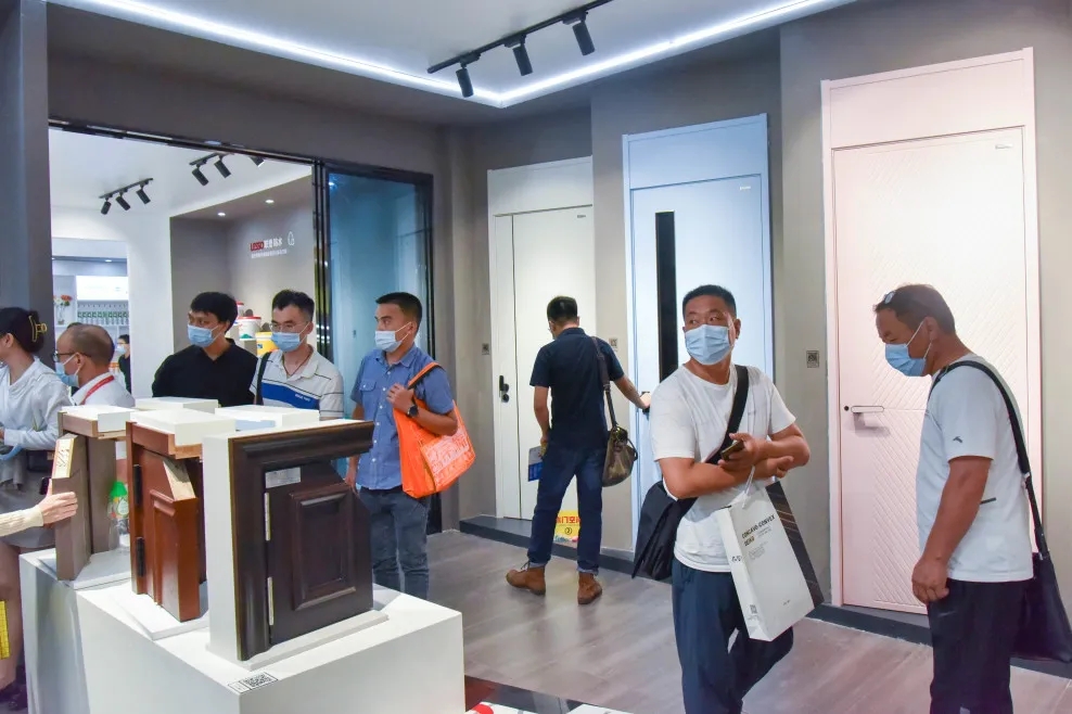 廣州建博會丨直播打卡領尚品牌館，體驗潮流家居生活