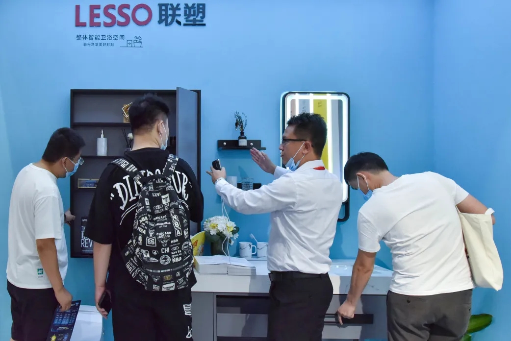 廣州建博會丨直播打卡領尚品牌館，體驗潮流家居生活