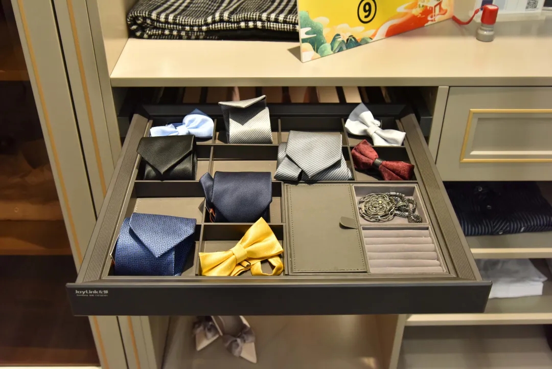 廣州建博會 | 領尚家居發掘生活之美，打造潮流智能家居